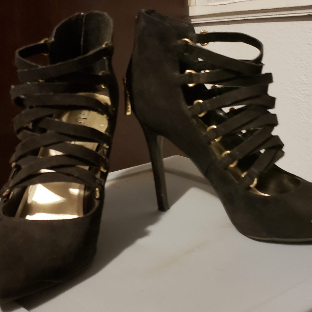 Black pizazz